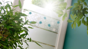 Motif dépoli avec soleil en arrière plan